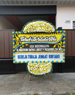 Papan Bunga Duka di Lenek
